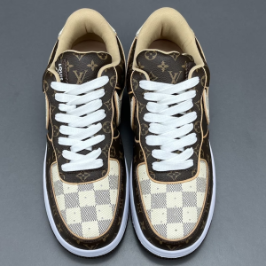 LO*lS V*lTTON X NiKe Air Force 1 LOw - Image 4