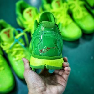 NK ZOOM KOBE 6 Protro “Grinch” - Image 5