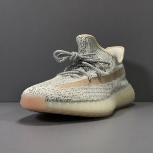 Yeezy Boost 350 V2 ‘Lundmark Reflective’ - Image 2