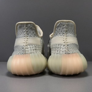 Yeezy Boost 350 V2 ‘Lundmark Reflective’ - Image 8