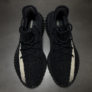 Yeezy Boost 350 V2 ‘Oreo’ - Image 3