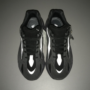 Yeezy Boost 700 V2 ‘Vanta’ - Image 10