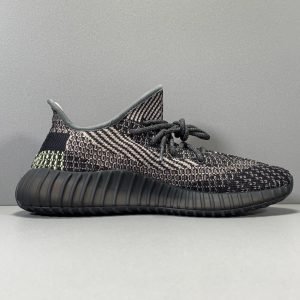 Yeezy Boost 350 V2 ‘Yecheil Reflective’ - Image 5