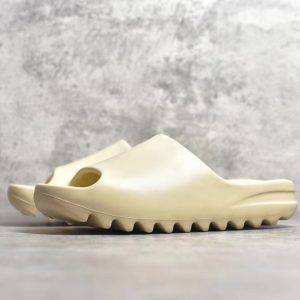 Yeezy Slides ‘Bone’ - Image 2