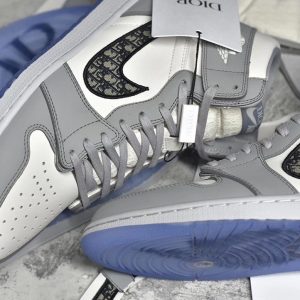 Dior x Air jordan high OG - Image 8