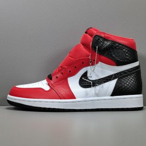 Air Jordan 1 High OG - Image 1