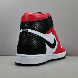 Air Jordan 1 High OG - Image 4