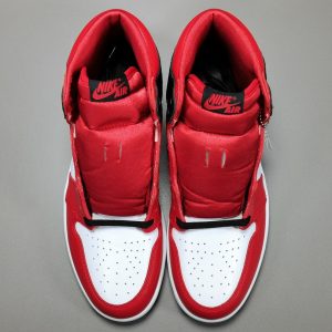 Air Jordan 1 High OG - Image 3