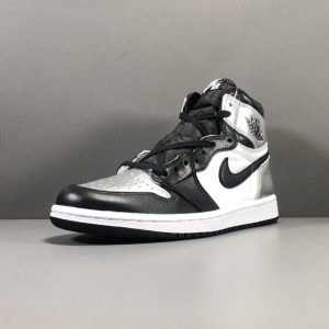 Air Jordan 1 High OG Reto“Silver Toe” - Image 2