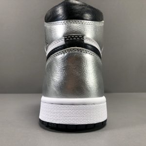 Air Jordan 1 High OG Reto“Silver Toe” - Image 13