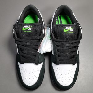 SB Dunk Low Staple Panda Pigeon - Image 3