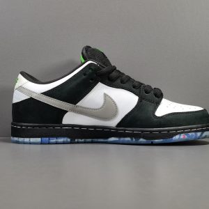 SB Dunk Low Staple Panda Pigeon - Image 5