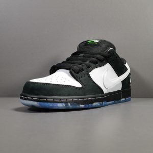 SB Dunk Low Staple Panda Pigeon - Image 2