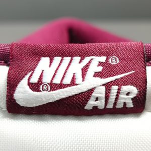 Air Jordan 1   Retro High OG ＂Bordeaux＂ - Image 10