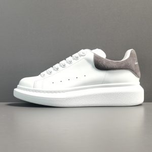 Casual shoes - Image 1