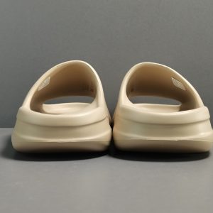 Yeezy Slides ‘Pure’ - Image 4