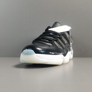 Air Jordan 11 Retro Low“72-10“ - Image 2