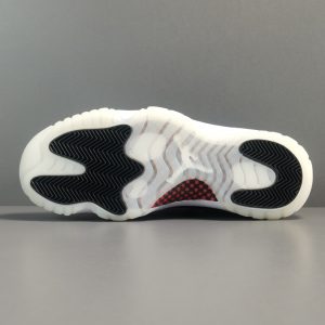 Air Jordan 11 Retro Low“72-10“ - Image 7