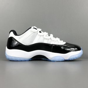 Air Jordan 11 Retro Low Concord - Image 5