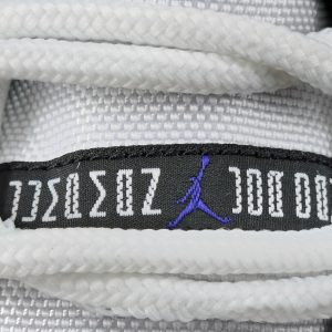 Air Jordan 11 Retro Low Concord - Image 10