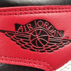 Air Jordan 1  Retro Chicago（2015） - Image 11