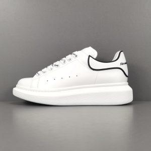 Casual shoes - Image 1