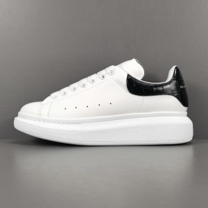 Canvas shoes - Image 1