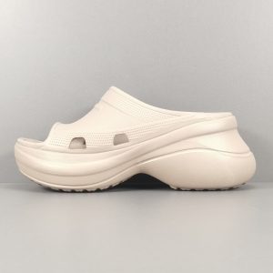 Balenciaga Pool Crocs Versatile Fashion Slippers - Image 1