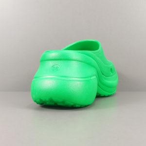 Balenciaga Pool Crocs Versatile Fashion Slippers - Image 4