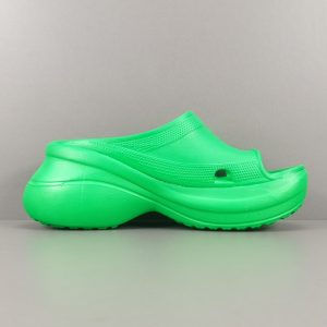 Balenciaga Pool Crocs Versatile Fashion Slippers - Image 5