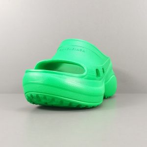 Balenciaga Pool Crocs Versatile Fashion Slippers - Image 2