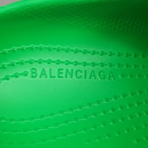 Balenciaga Pool Crocs Versatile Fashion Slippers - Image 9