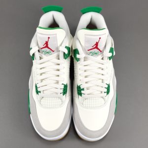 Nike SB x Jordan Air Jordan 4 “Pine Green ＂ - Image 3