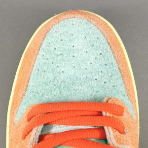 Nike DUNK SB Low  “Orang and Emerald Rise “ - Image 8