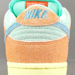 Nike DUNK SB Low  “Orang and Emerald Rise “ - Image 12