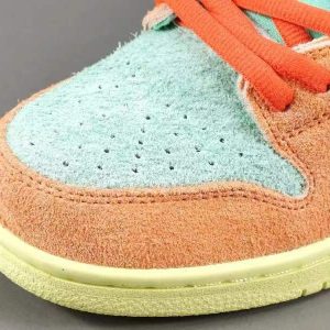 Nike DUNK SB Low  “Orang and Emerald Rise “ - Image 9