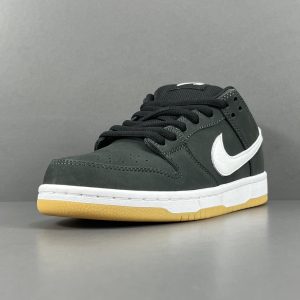 Nike DUNK SB Low  pro iso “black gum “ - Image 2