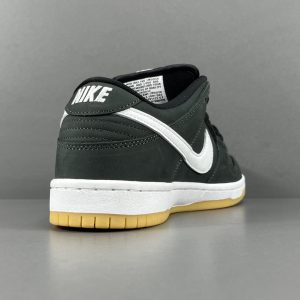 Nike DUNK SB Low  pro iso “black gum “ - Image 4