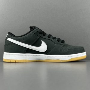 Nike DUNK SB Low  pro iso “black gum “ - Image 5