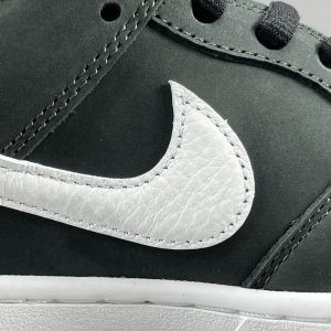 Nike DUNK SB Low  pro iso “black gum “ - Image 11