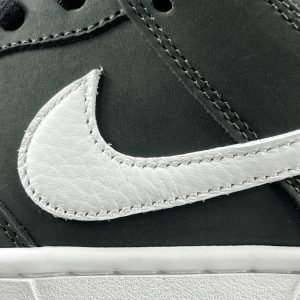 Nike DUNK SB Low  pro iso “black gum “ - Image 12