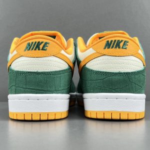 Nike DUNK SB Low  Pr0 “Legion Pine “ - Image 6