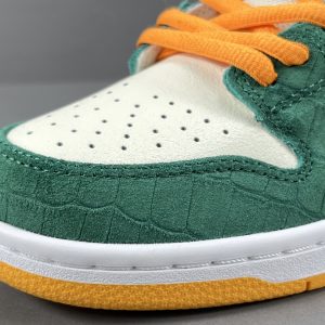 Nike DUNK SB Low  Pr0 “Legion Pine “ - Image 9