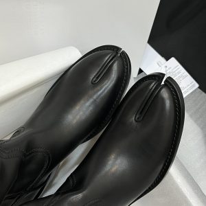 Casual Style Street Style Plain Leather Logo Mid Heel Boots - Image 3
