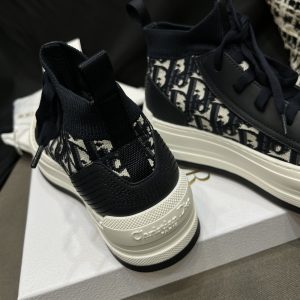 Low-Top Sneakers - Image 12