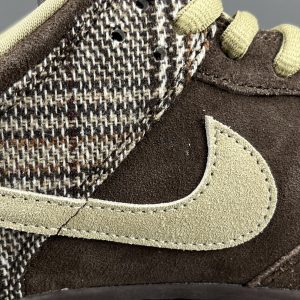 Nike DUNK SB Low  Tweed - Image 10