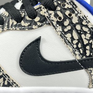 Supreme x Nike DUNK SB Low nyc - Image 12