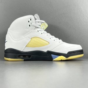 A MA MANEERE x Jordan  Air Jordan 5 “Photon Dust“ - Image 5