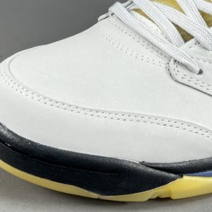 A MA MANEERE x Jordan  Air Jordan 5 “Photon Dust“ - Image 9