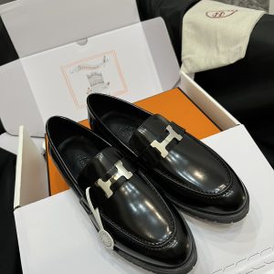 Loafer & Moccasin Shoes - Image 1